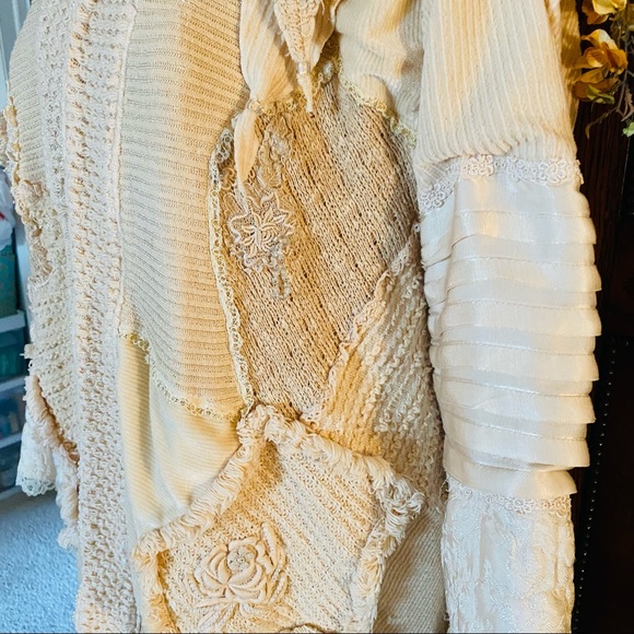 Sz L Ivory mixed media long bohemian coat - Picture 15 of 16